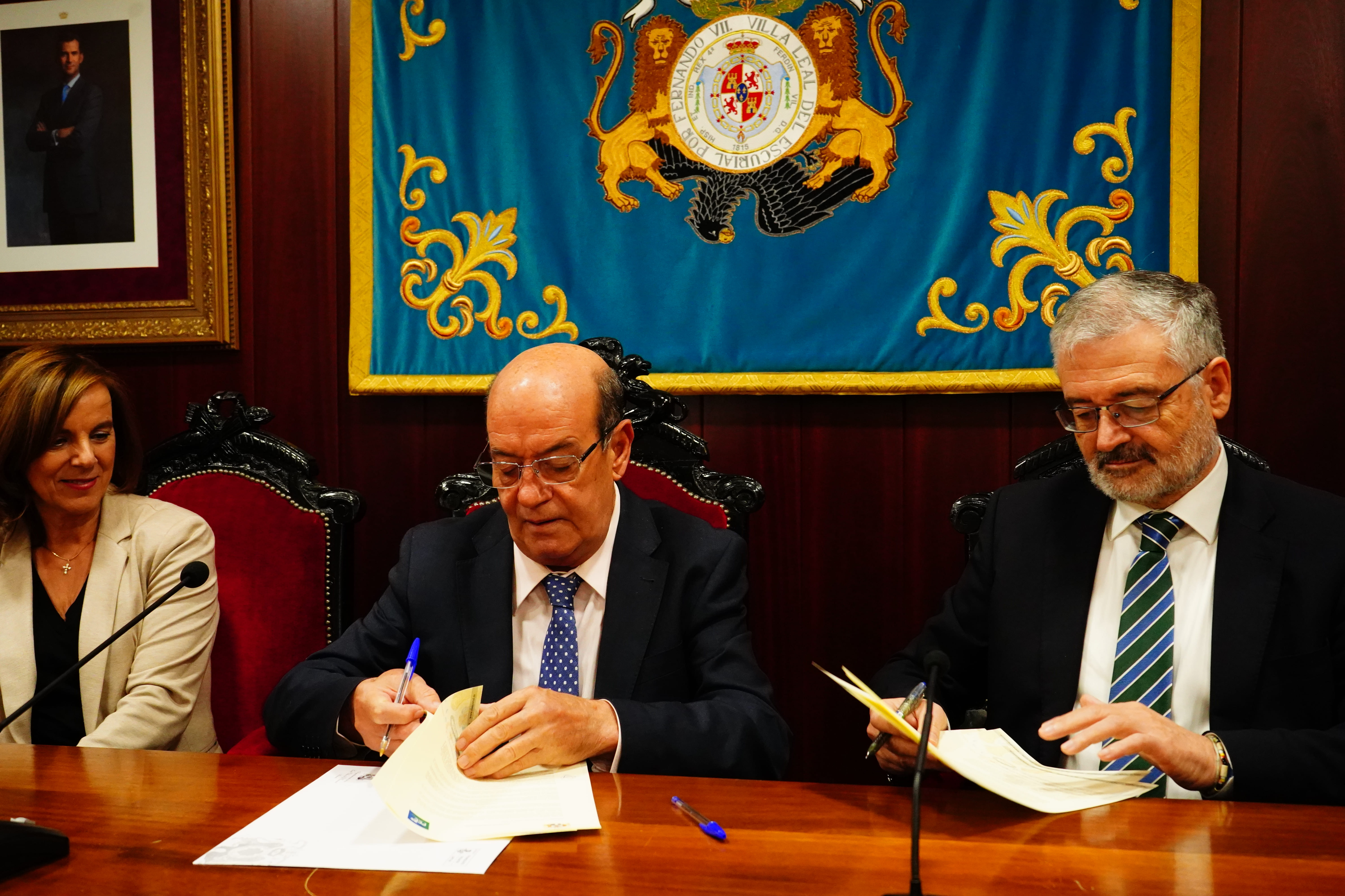 El Escorial adjudica un contrato de recogida de residuos urbanos por 17,4 millones de euros a FCC Medio Ambiente